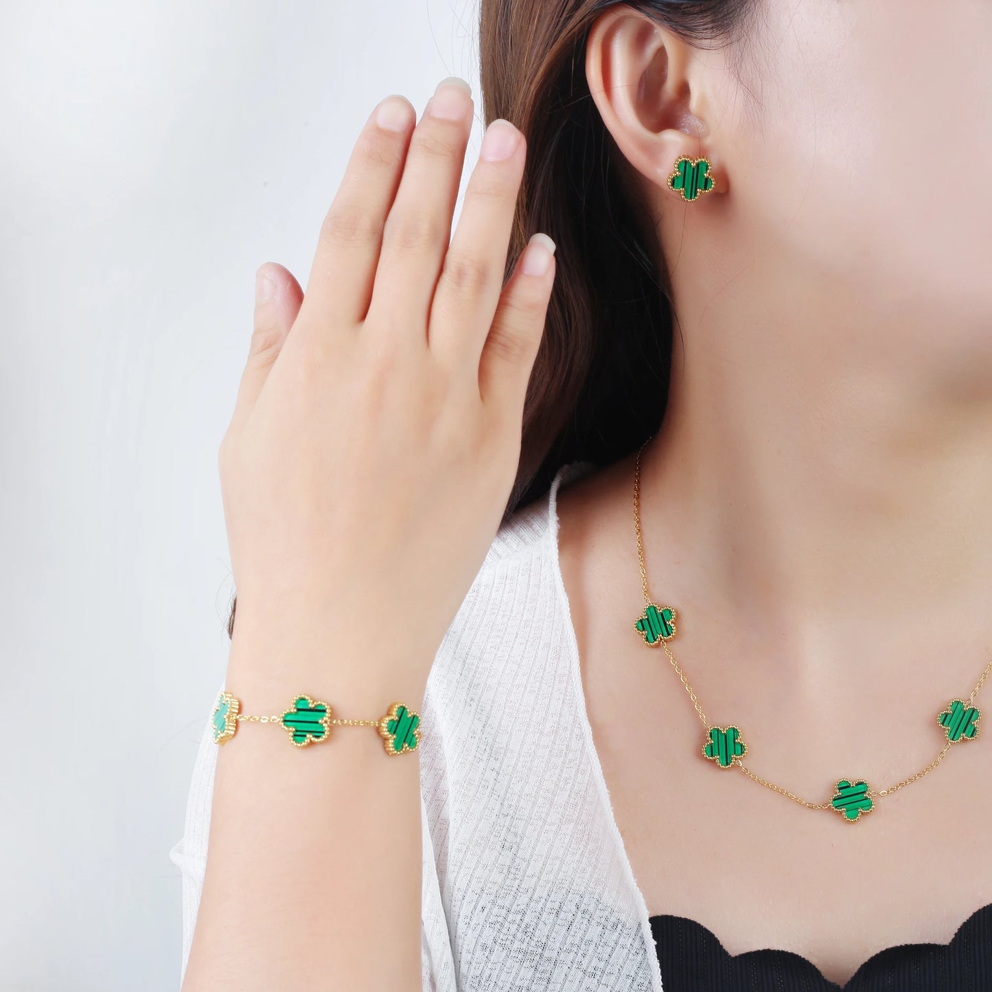 Classic Luxury Stainless Steel Bracelet Ladies Adjustable Five Flower Bracelets for Women New Fashion Party Jewelry Gifts Clover - The Iconic Marketplace # #